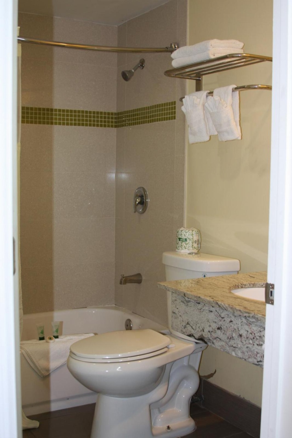 Hollywood Gateway Inn Main image